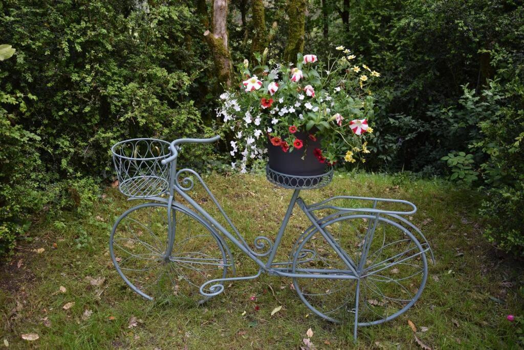 Gite Recent Au Calme Entre Champs Et Forets Perigord Vert Grand Brassac Exterior foto